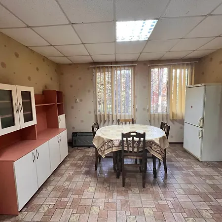 בית נופש почивна база пиринпласт גוצה דלצ'ב